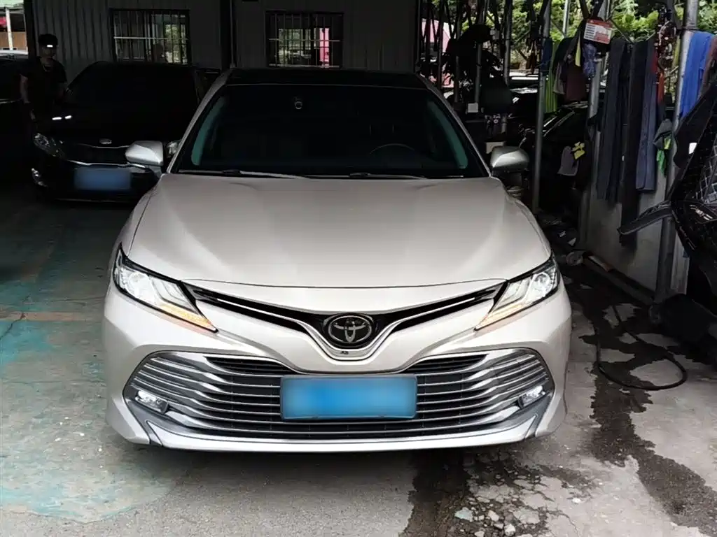 Toyota Camry 2020 — фото 3