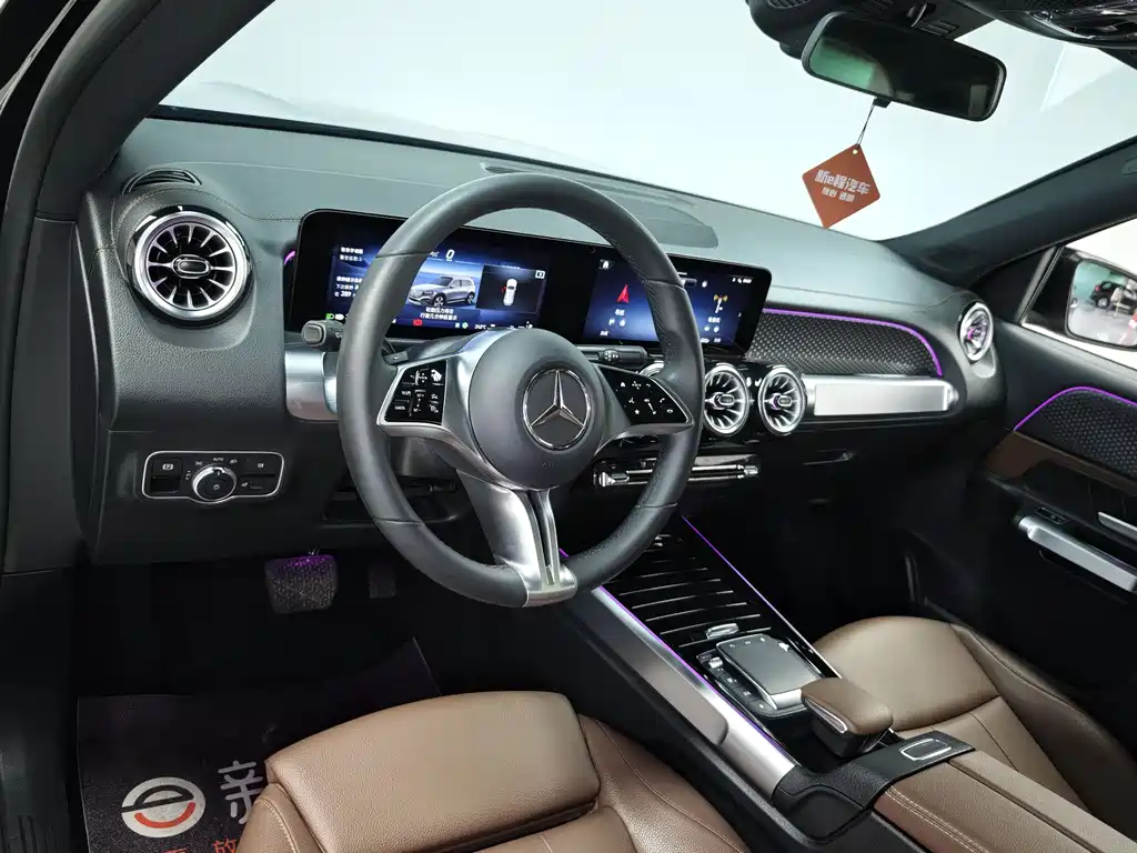 Mercedes-Benz GLB 2024 — фото 10