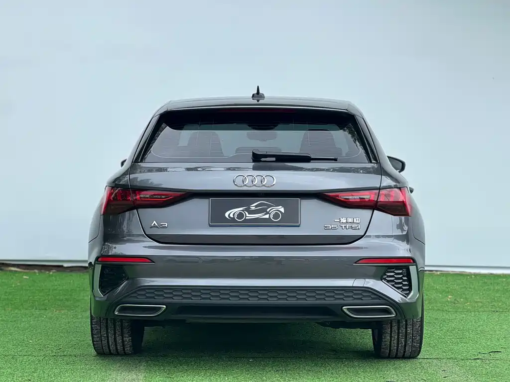 Audi A3 2023 — фото 5