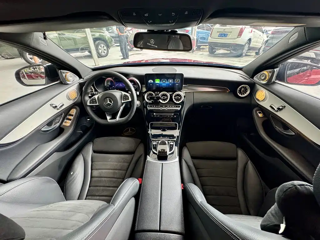 Mercedes-Benz C-Class 2018 — фото 23