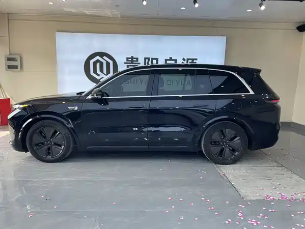 Li Auto L8 2024