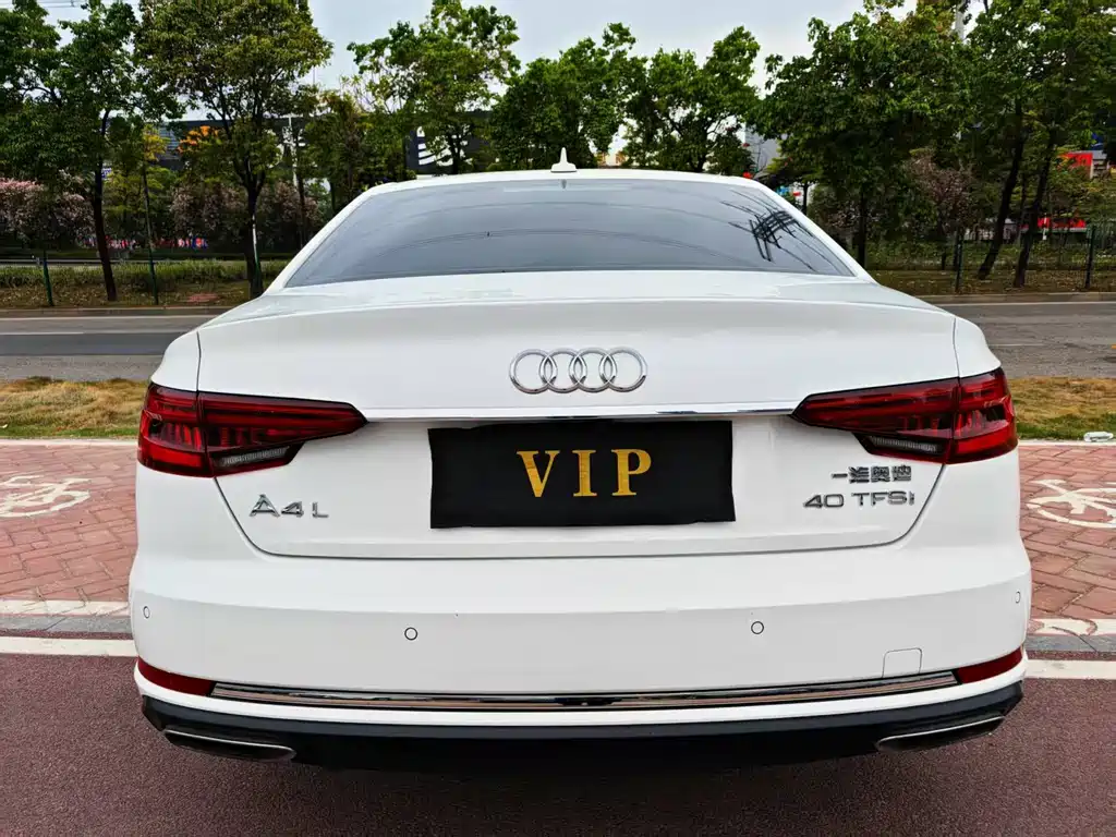 Audi A4L 2019 — фото 17