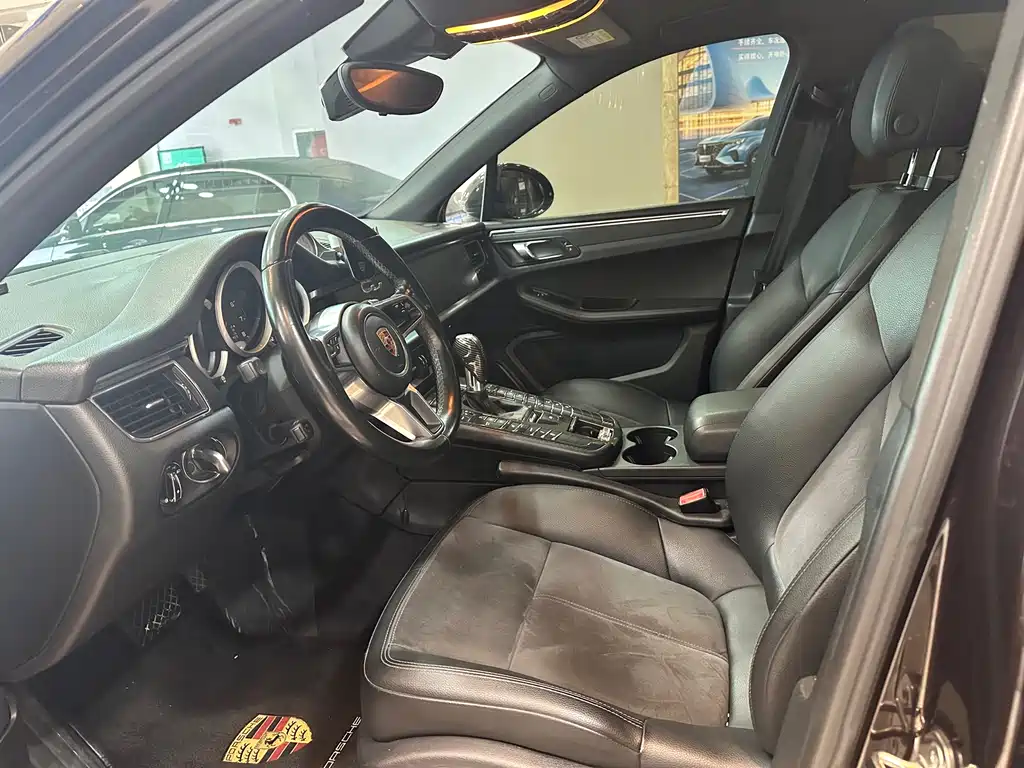 Porsche Macan 2016