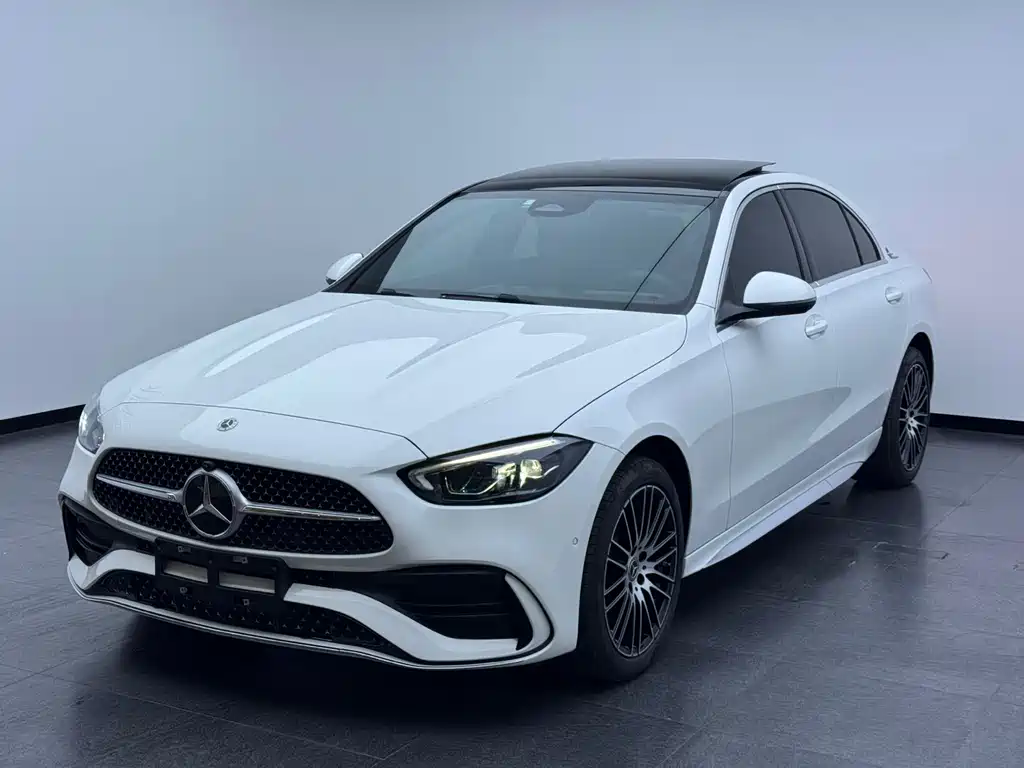 Mercedes-Benz C-Class 2025 — фото 1