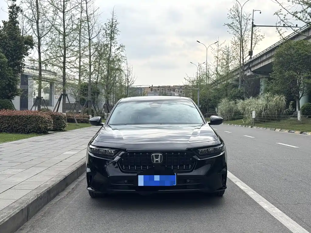 Honda Inspire 2024 — фото 2
