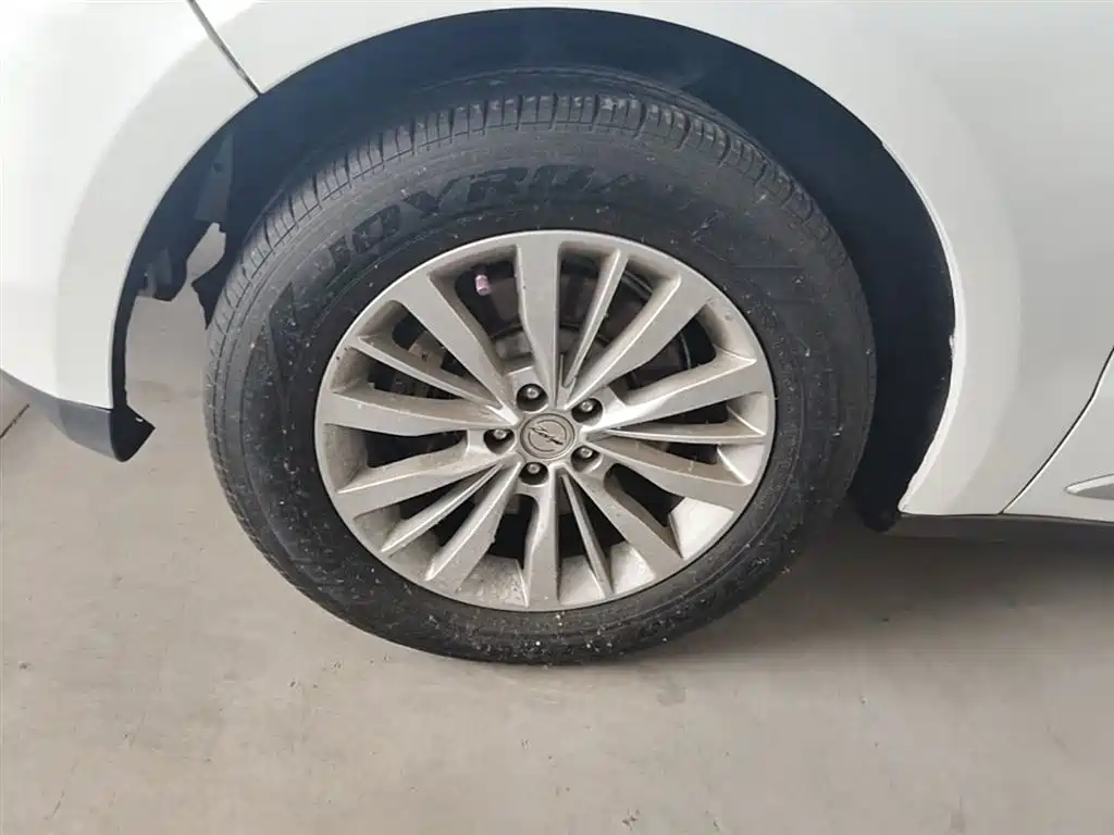 Zotye SR9 2018 — фото 23