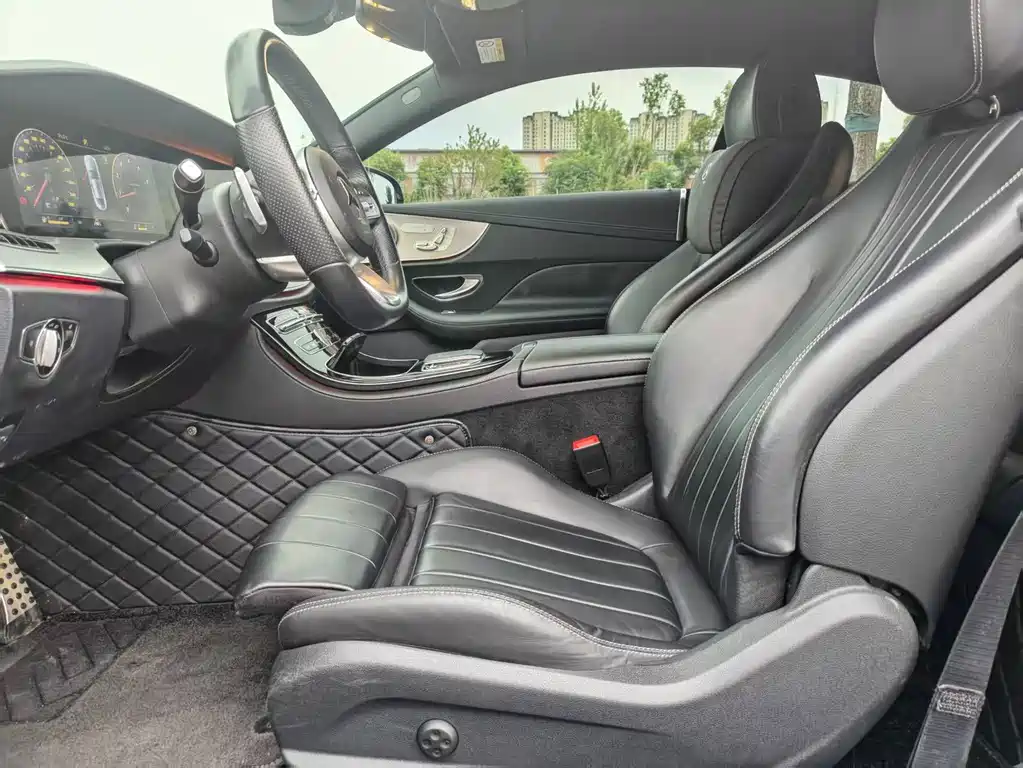 Mercedes-Benz E-Class 2020 — фото 24