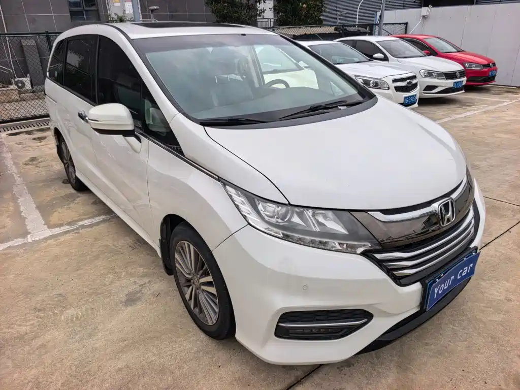 Honda Odyssey 2018 — фото 3