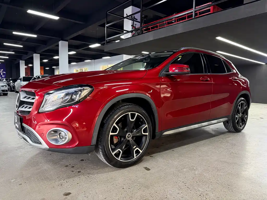 Mercedes-Benz GLA 2018 — фото 1