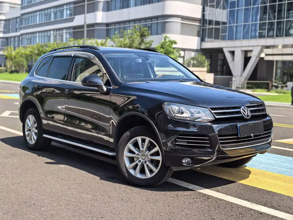 Volkswagen Touareg 2014 — фото 3
