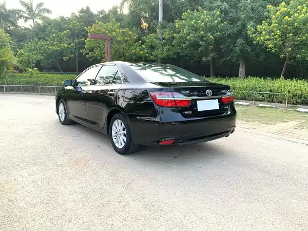 Toyota Camry 2016
