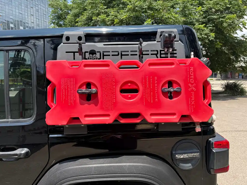 Jeep Wrangler 2018 — фото 22