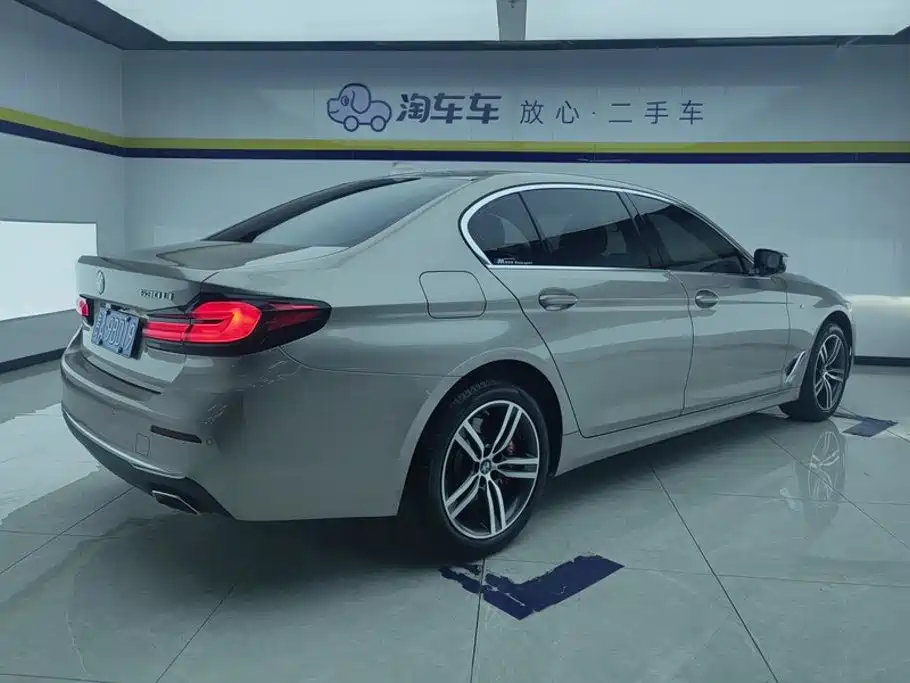 BMW 5 Series 2023