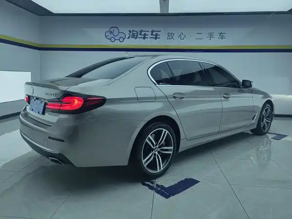 BMW 5 Series 2023