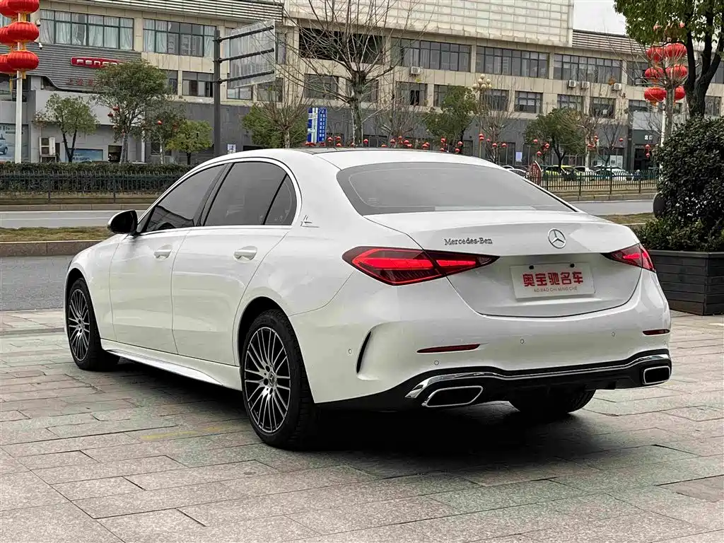 Mercedes-Benz C-Class 2023 — фото 9