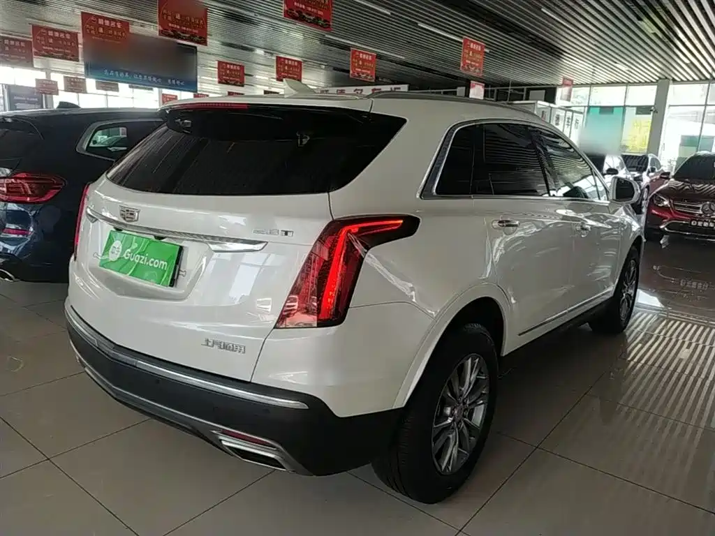Cadillac XT5 2020 — фото 7