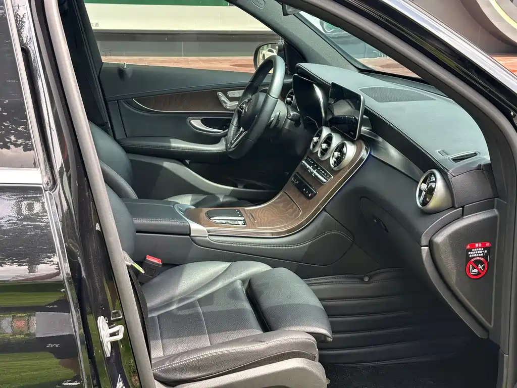 Mercedes-Benz GLC 2020
