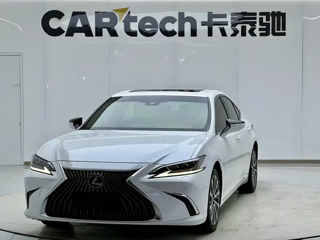 Lexus ES 2020 — фото 3