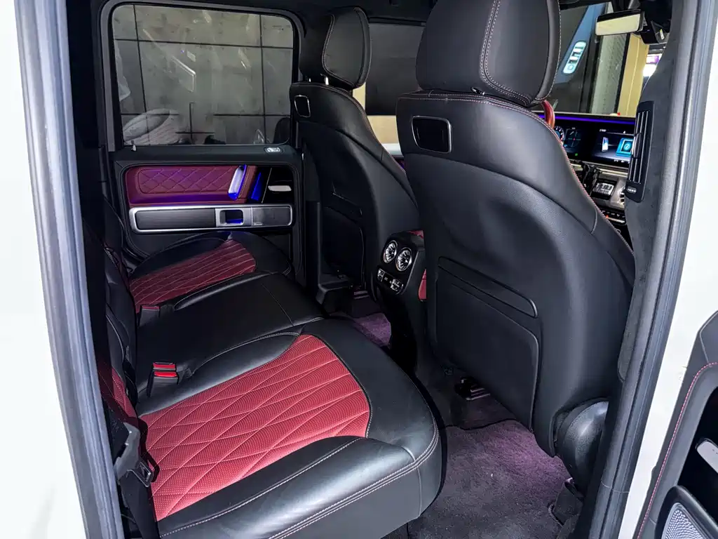 Mercedes-Benz G-Class 2023 — фото 21