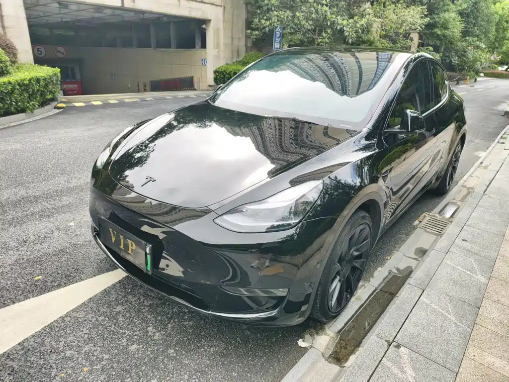 Tesla Model Y 2022 — фото 3