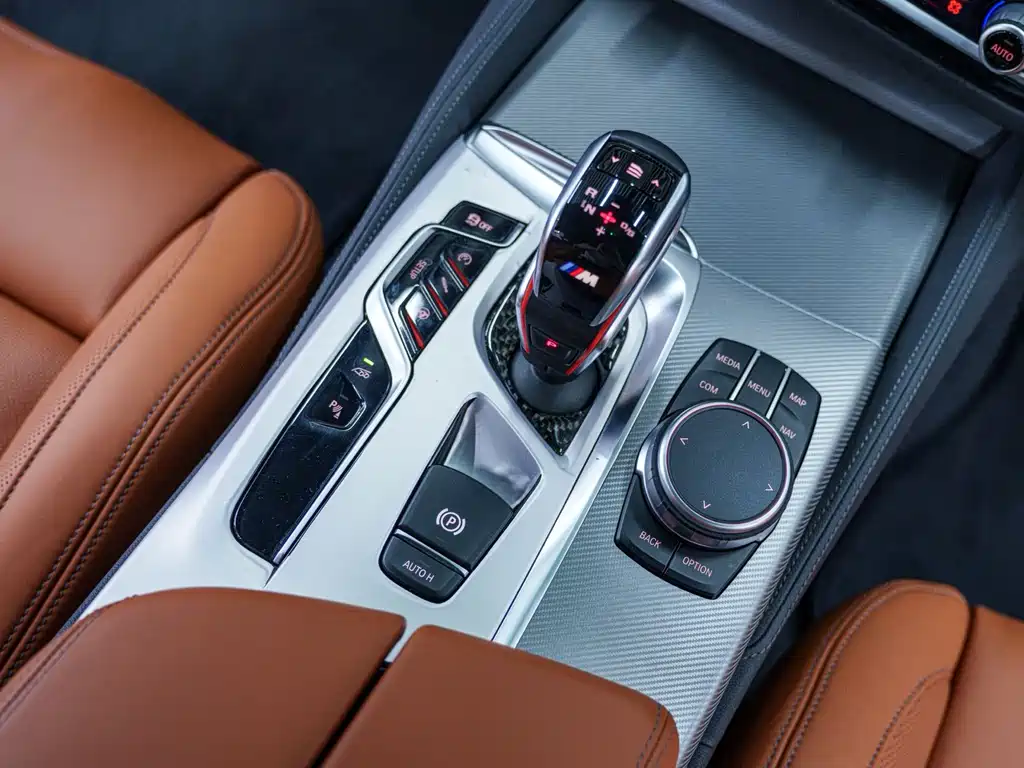 BMW M5 2019 — фото 17