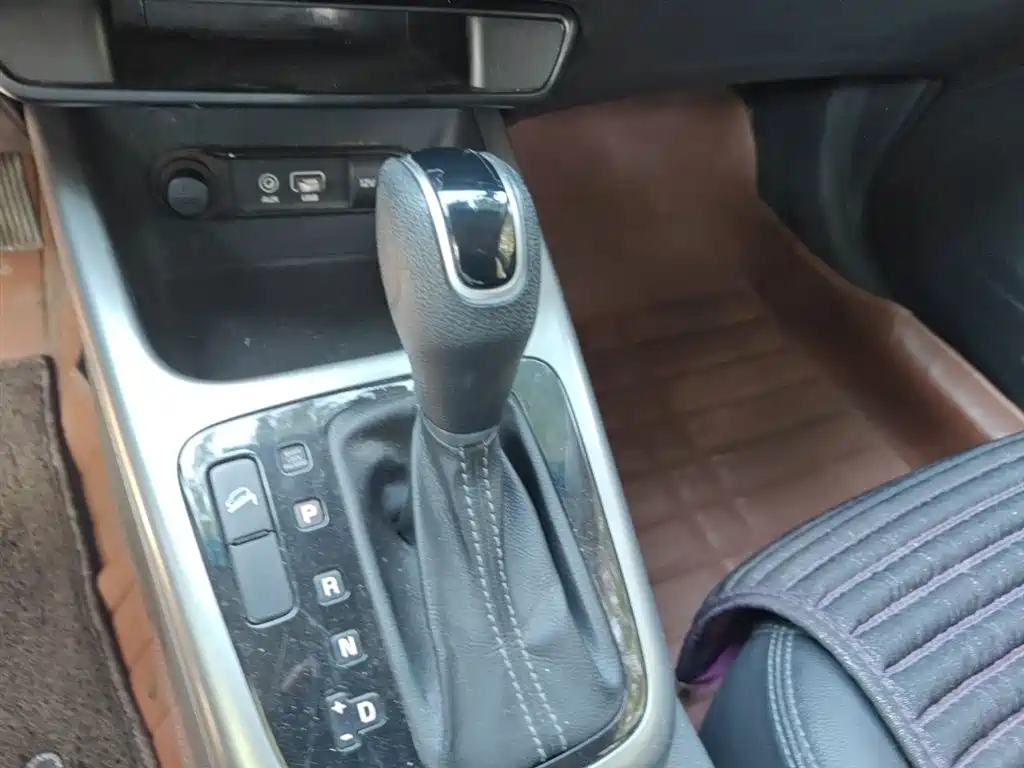 Kia KX3 2015 — фото 10