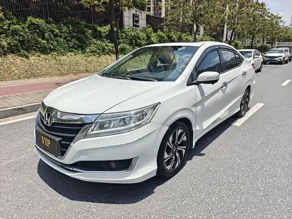 Honda Crider 2016