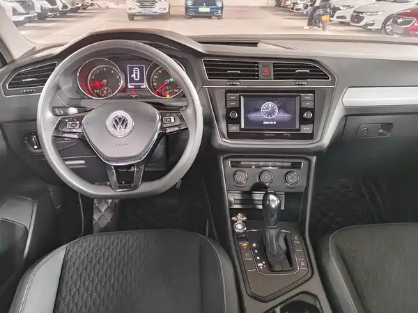 Volkswagen Tiguan L 2020