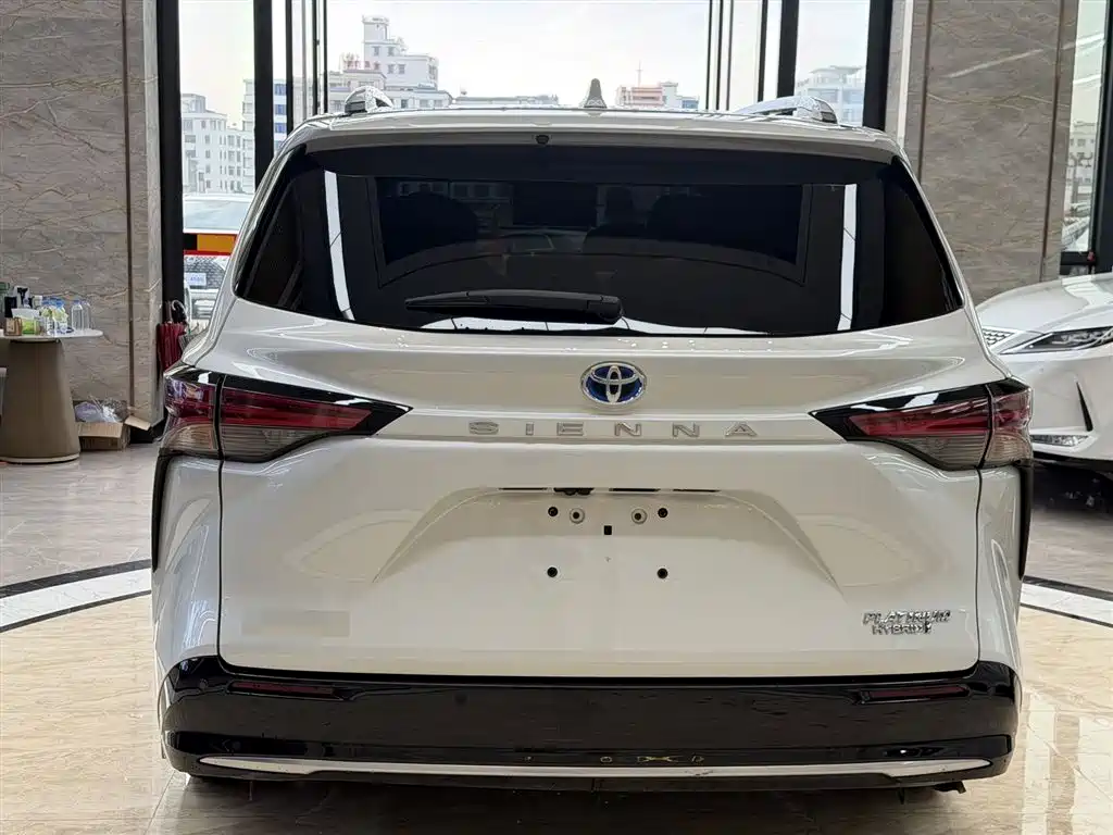Toyota Sienna 2022