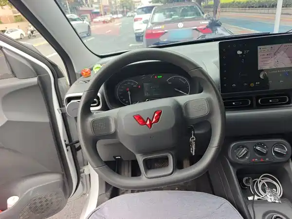 Wuling Hongguang New Energy 2025