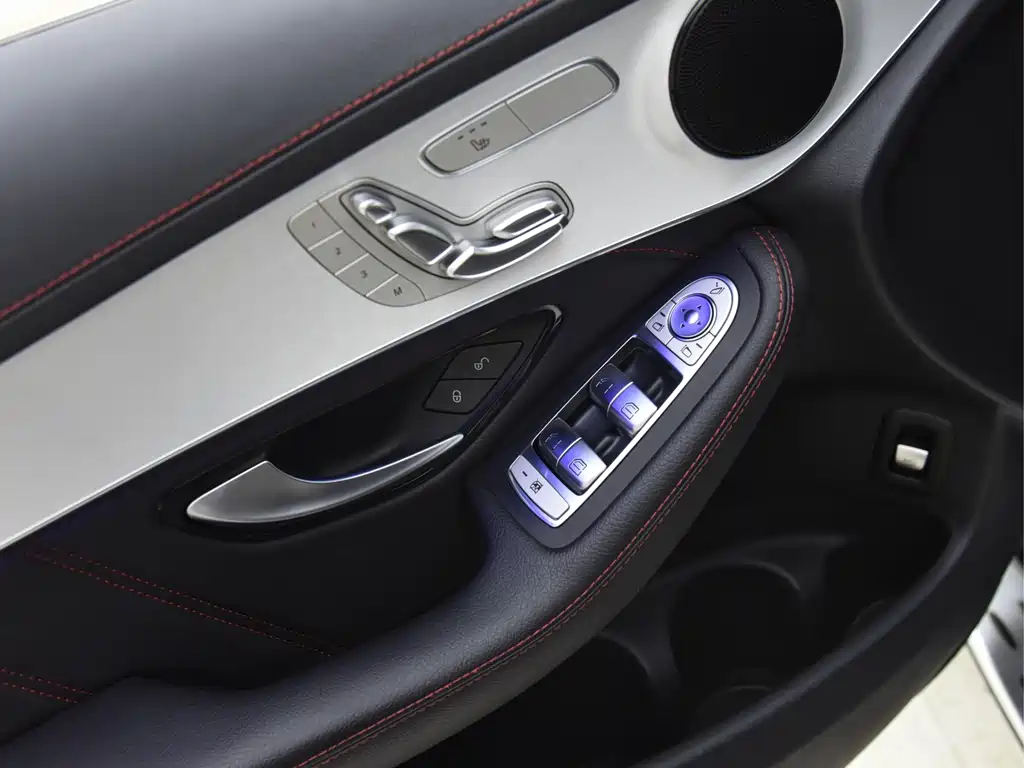 Mercedes-Benz GLC AMG 2022 — фото 13