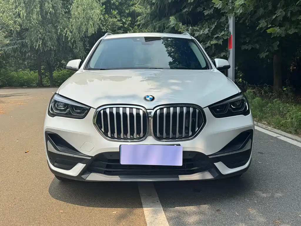 BMW X1 2023 — фото 1