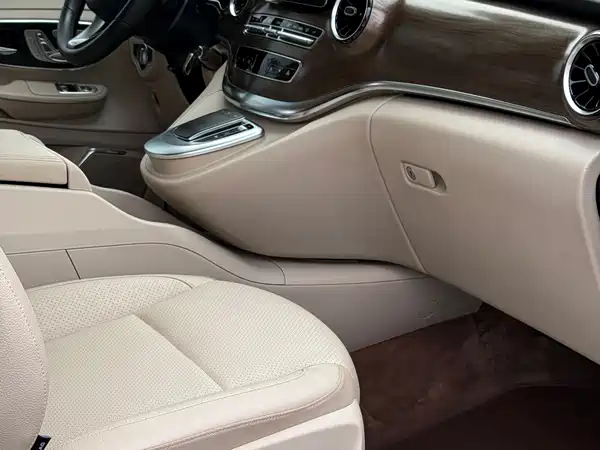 Mercedes-Benz V-Class 2022
