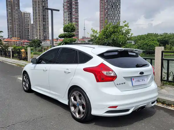 Ford Focus 2014
