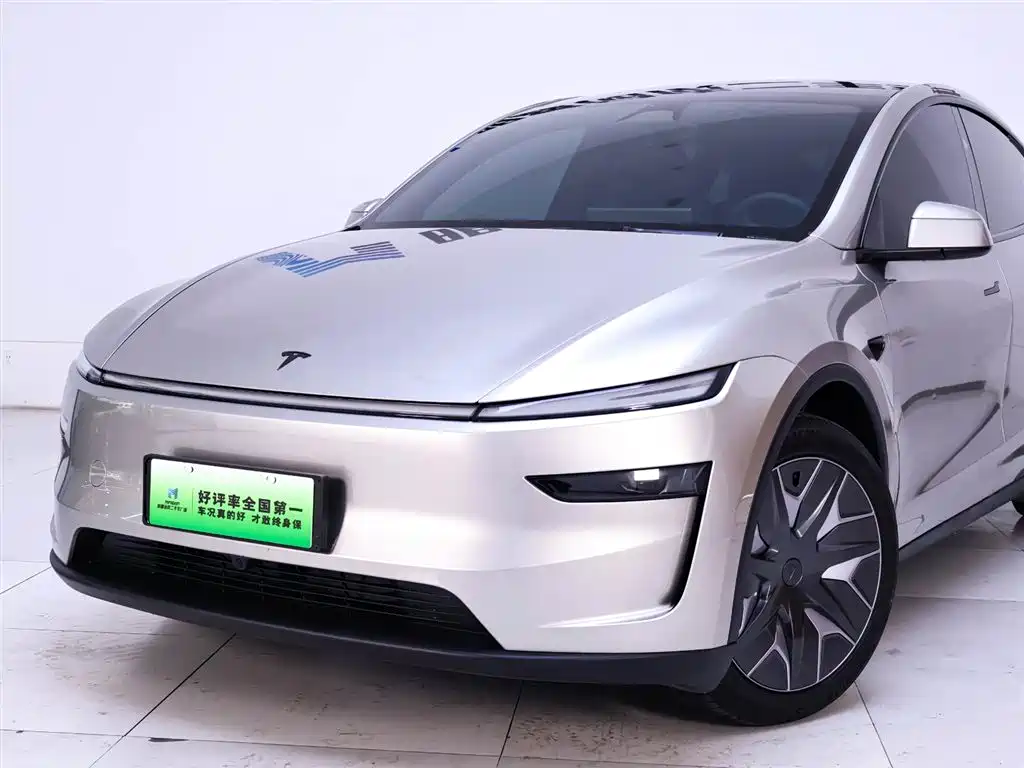 Tesla Model Y L 2025 — фото 3