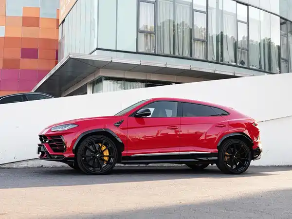 Lamborghini Urus 2021