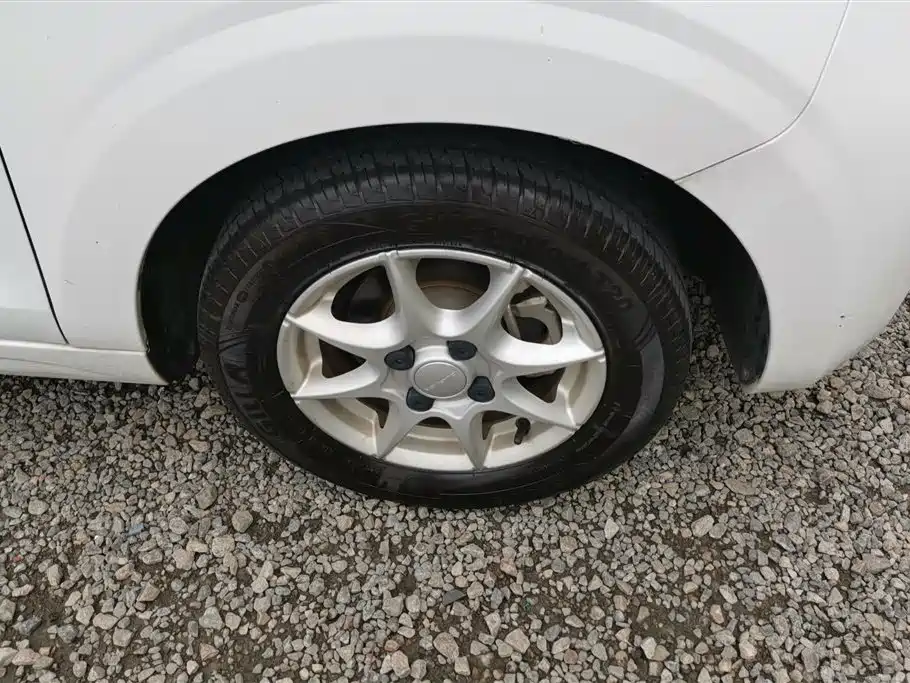 Roewe Clever 2022