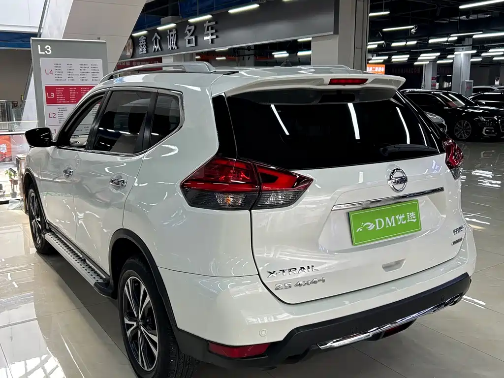 Nissan X-Trail 2018 — фото 7
