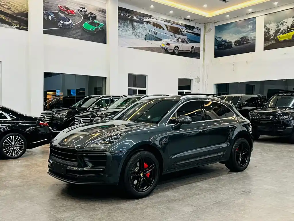 Porsche Macan 2023 — фото 1