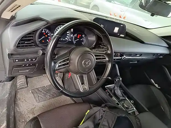 Mazda 3 Axela 2021