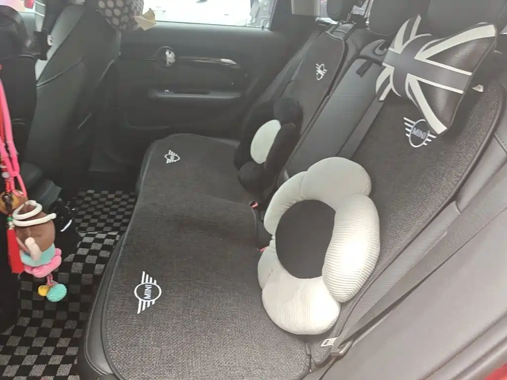 MINI Clubman 2021 — фото 17