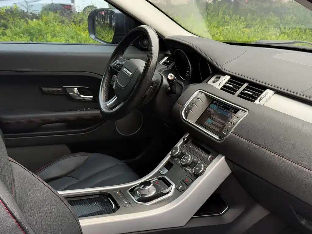 Land Rover Evoque 2013 — фото 12