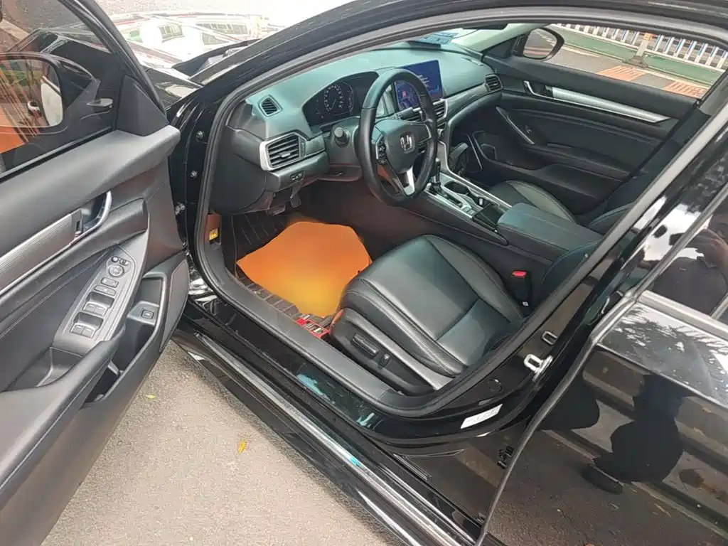 Honda Accord 2021 — фото 16