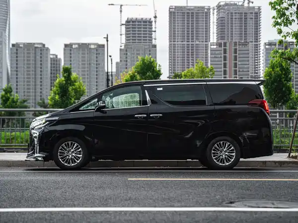 Toyota Alphard 2020
