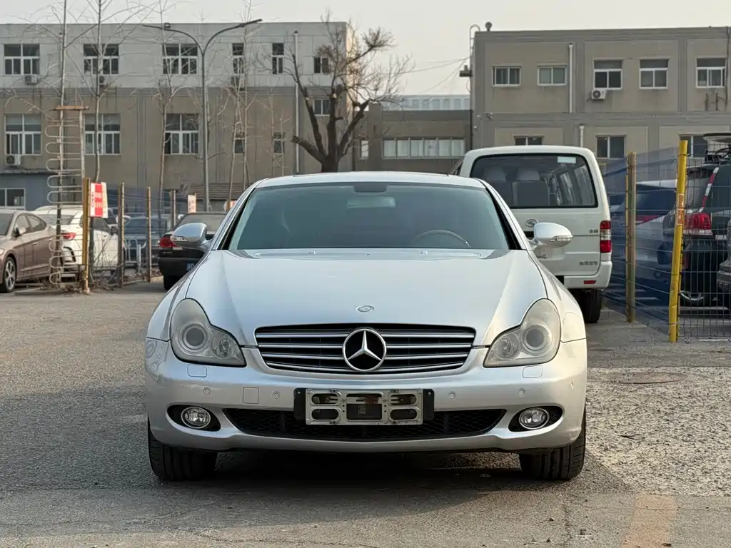 Mercedes-Benz CLS 2005 — фото 2