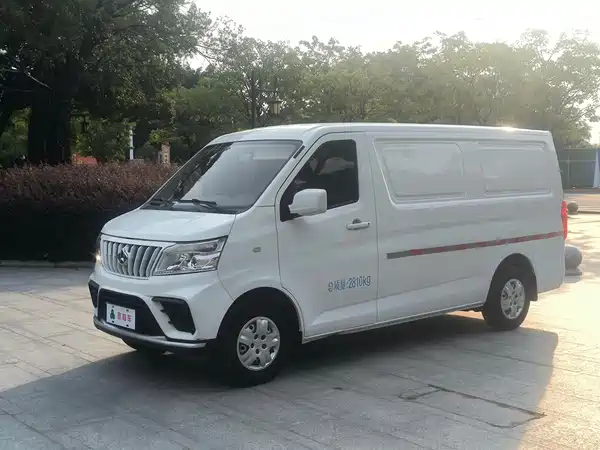 Changan Ruixing EM80 2024
