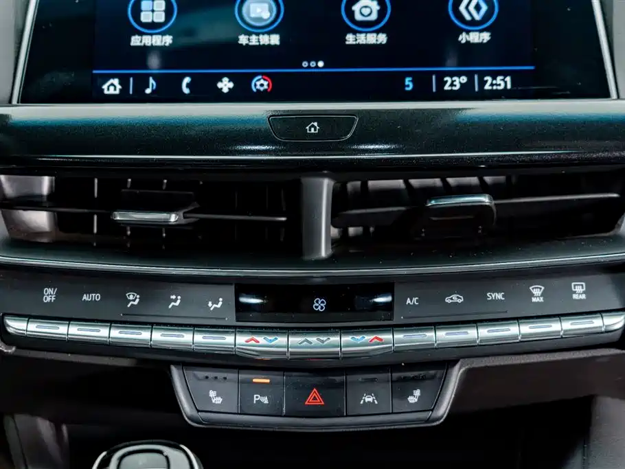 Cadillac CT5 2022 — фото 11