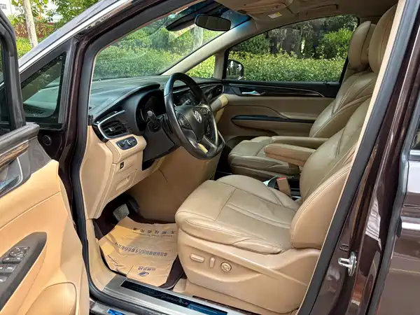 Buick GL8 2018