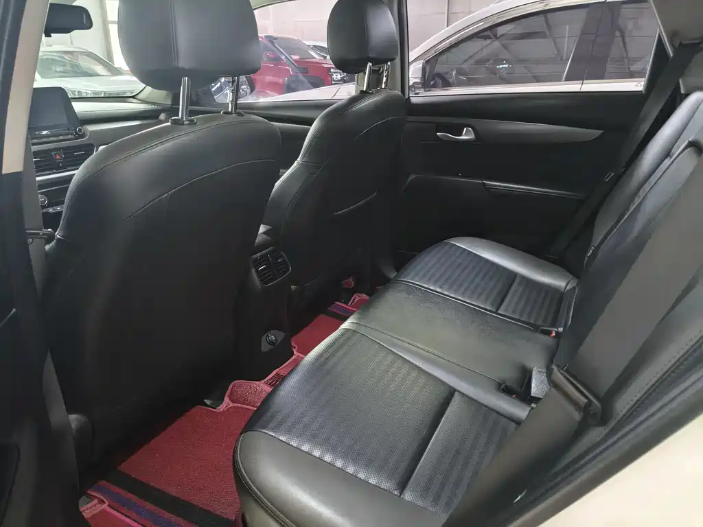 Kia Sportage 2019 — фото 18