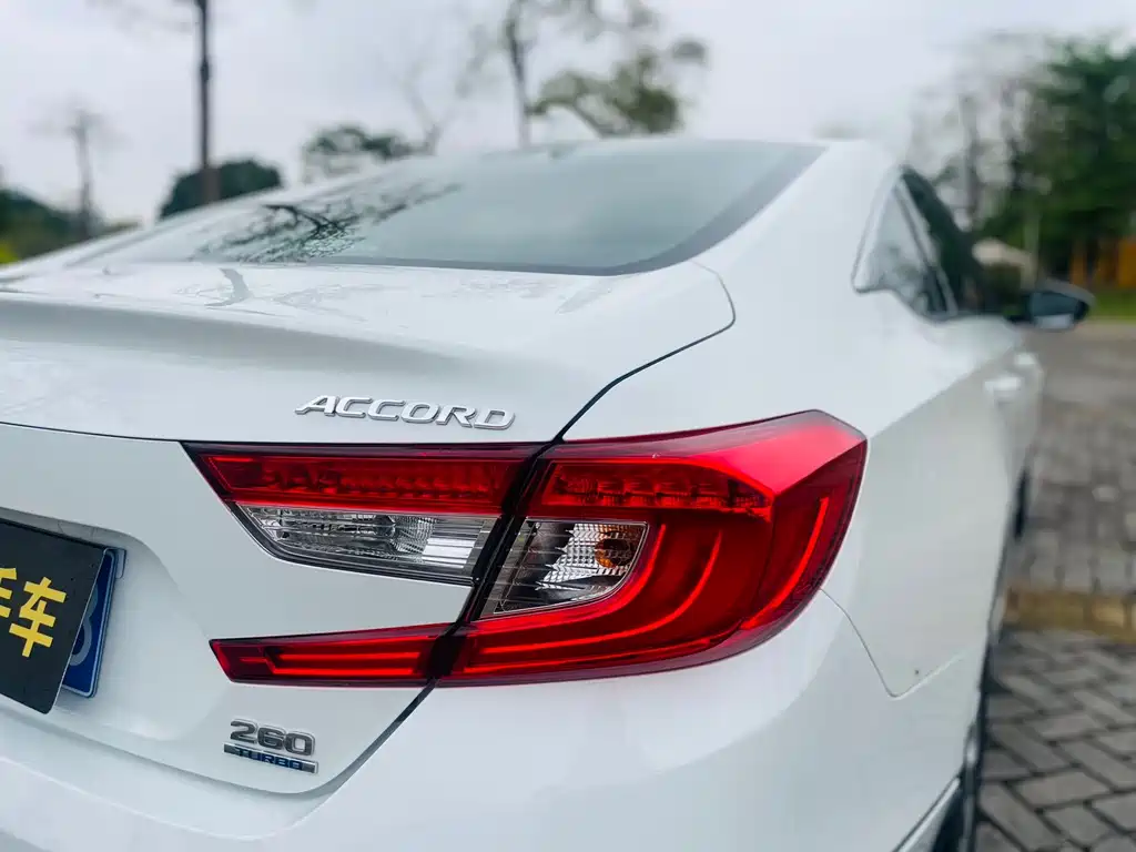 Honda Accord 2021 — фото 13